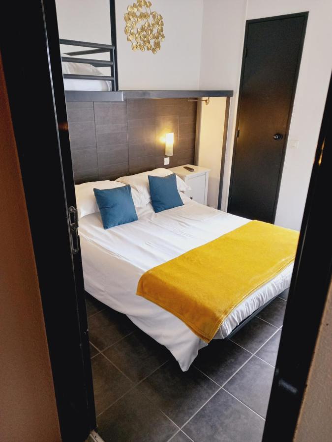 Hotel M&R Ifs Bagian luar foto