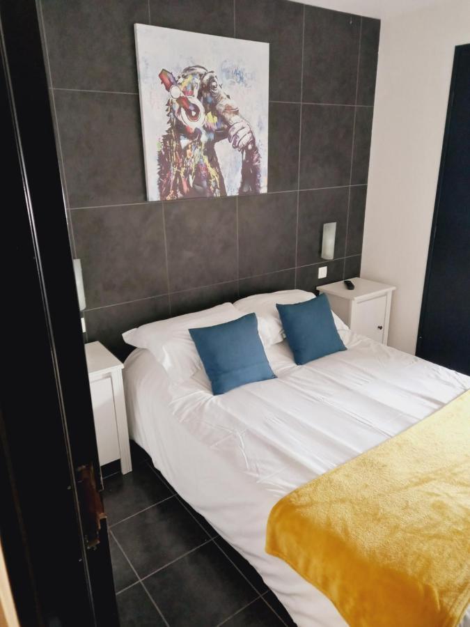 Hotel M&R Ifs Bagian luar foto