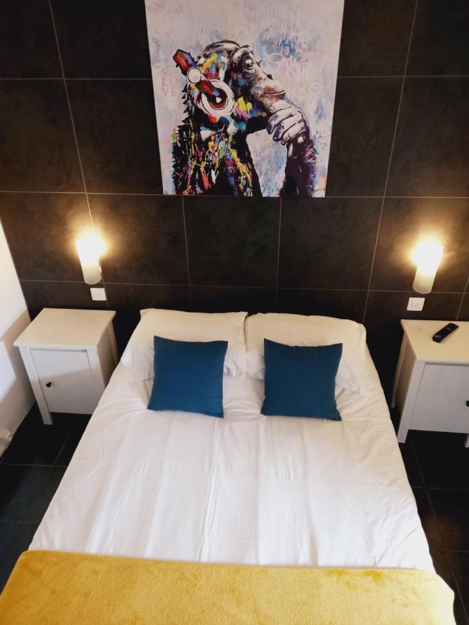 Hotel M&R Ifs Bagian luar foto