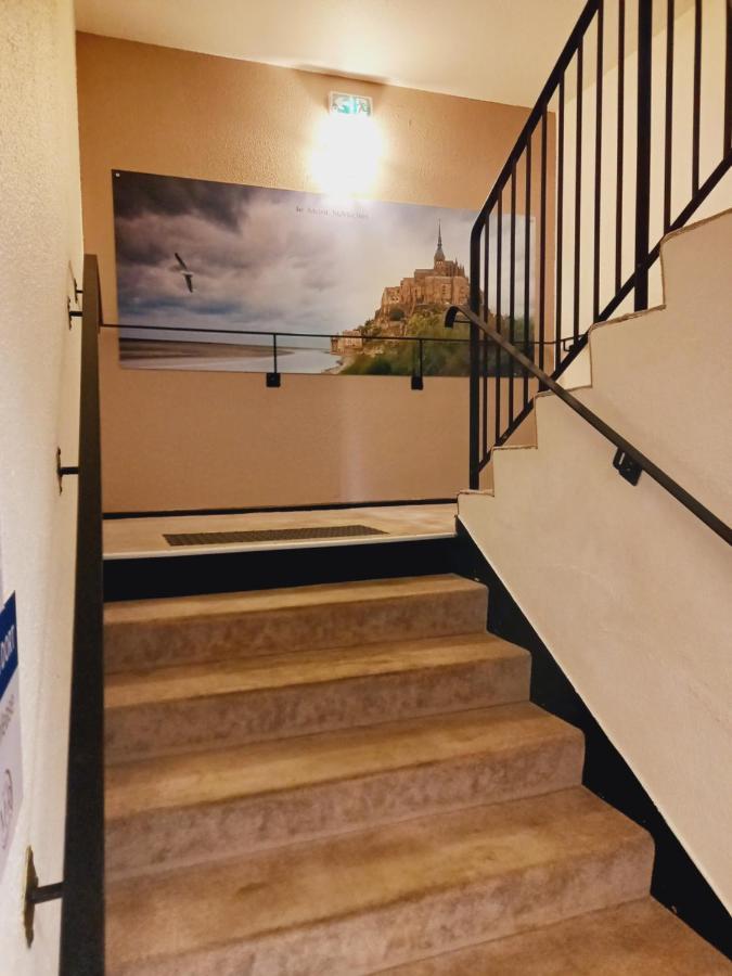 Hotel M&R Ifs Bagian luar foto
