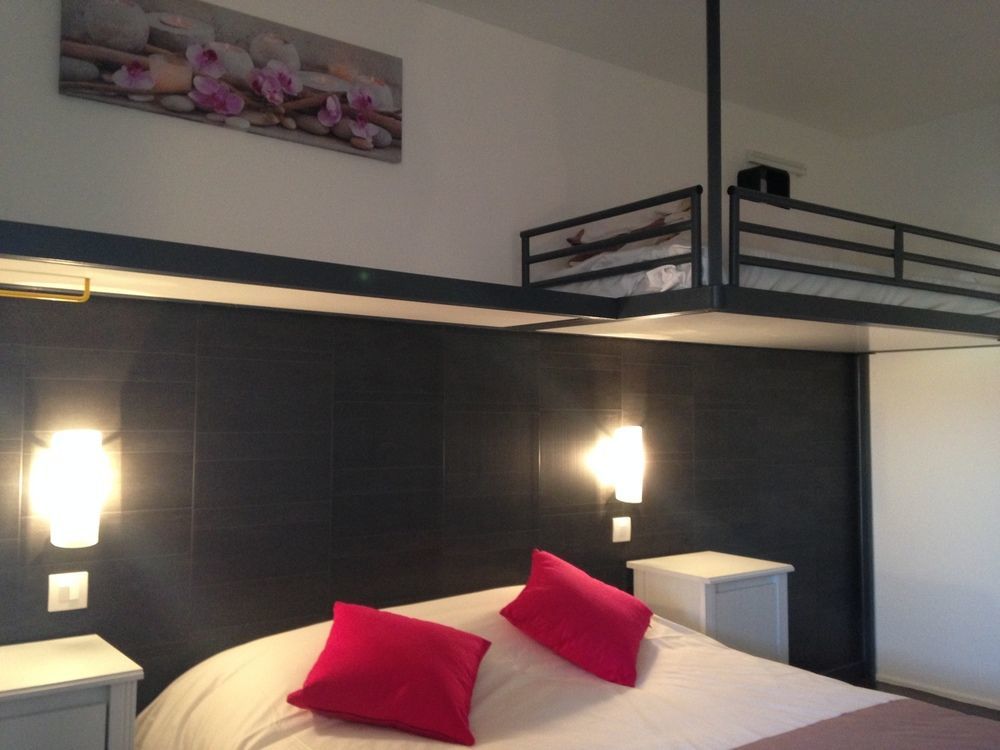 Hotel M&R Ifs Bagian luar foto